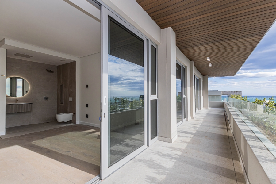 3 Bedroom Property for Sale in Fresnaye Western Cape